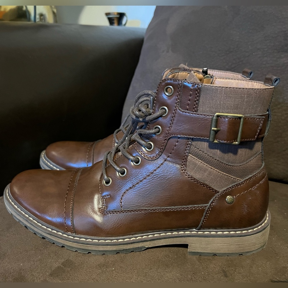 Steve Madden Trempt Boots size 9.5 (10)